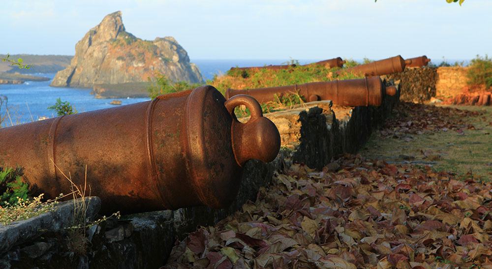 Conheça a Trilha Histórica – Jardim Elizabeth em Fernando de Noronha