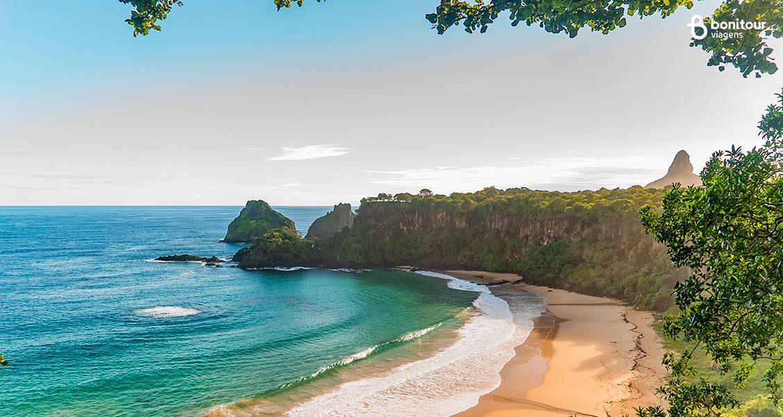 Conheça Fernando de Noronha em janeiro