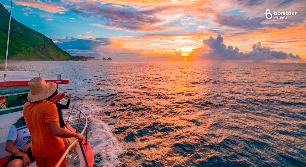 Tudo sobre o Entardecer VIP de Fernando de Noronha