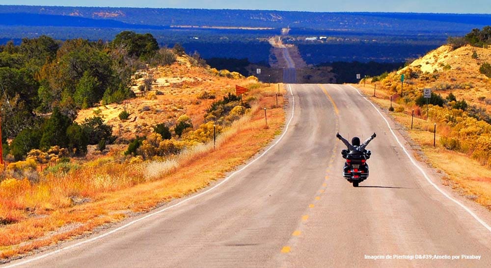 Mototurismo: a paixão pela viagem sobre duas rodas