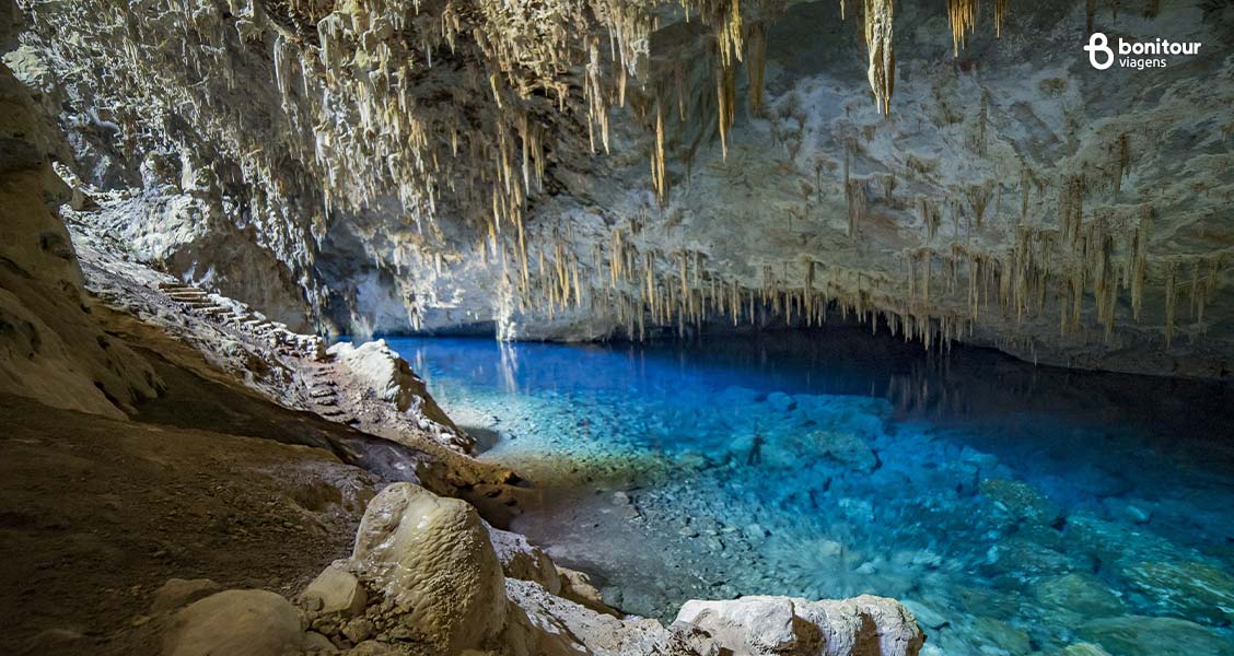 Conheça a Famosa Gruta do Lago Azul em Bonito/MS